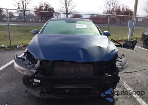 2018 Hyundai Elantra Value Edition z USA, uszkodzony, nr VIN 5NPD84LF5JH350391